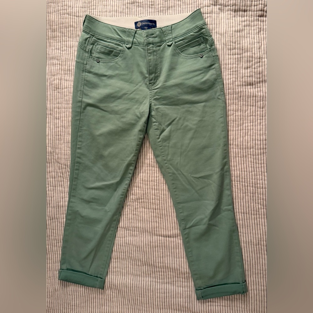 Democracy Women's Mint Green Straight Leg Jeans